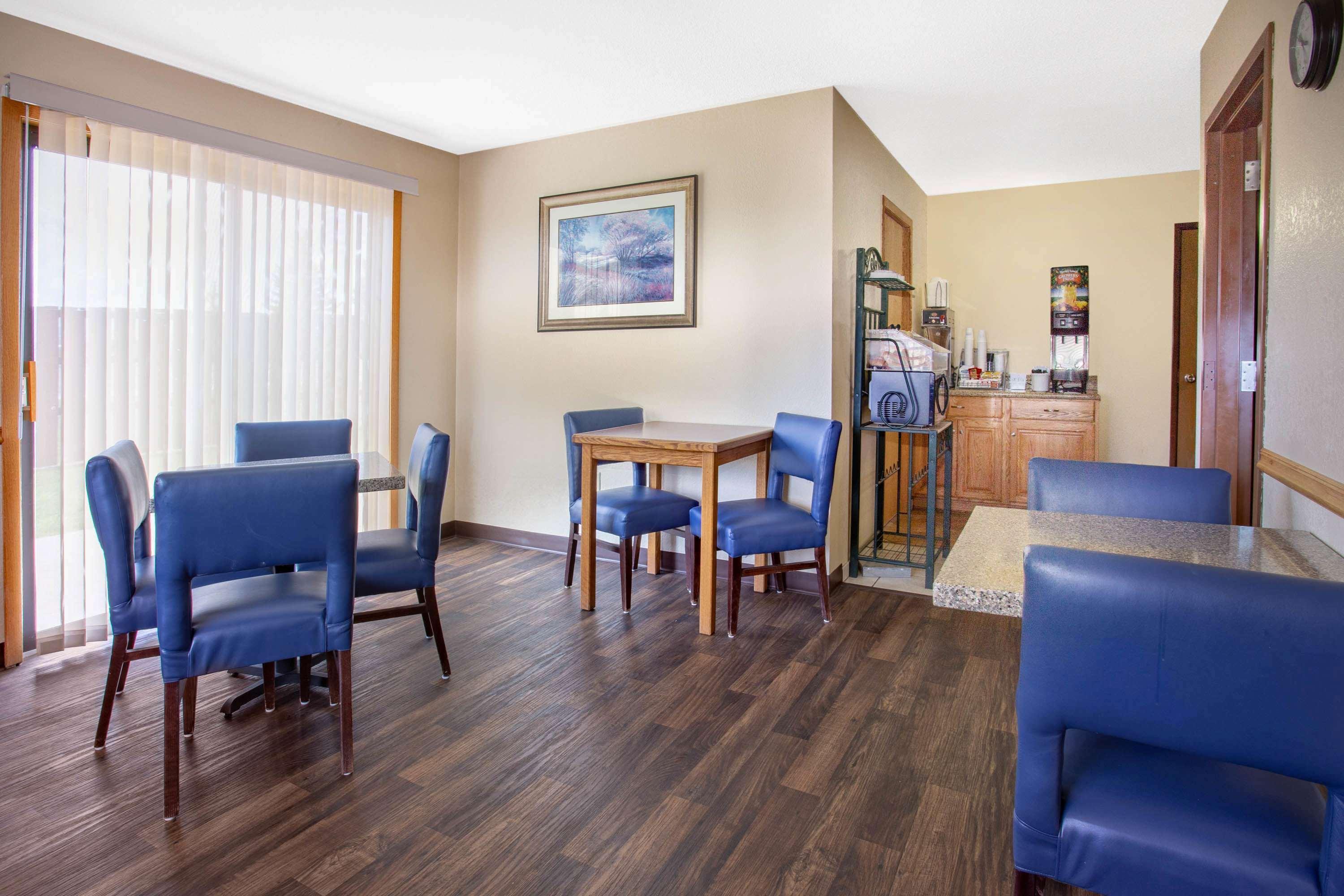 ซูเปอร์ 8 บาย วินด์แฮม ลูวิสตัน ออเบิร์น แอเรีย Hotel Lewistown ภายนอก รูปภาพ