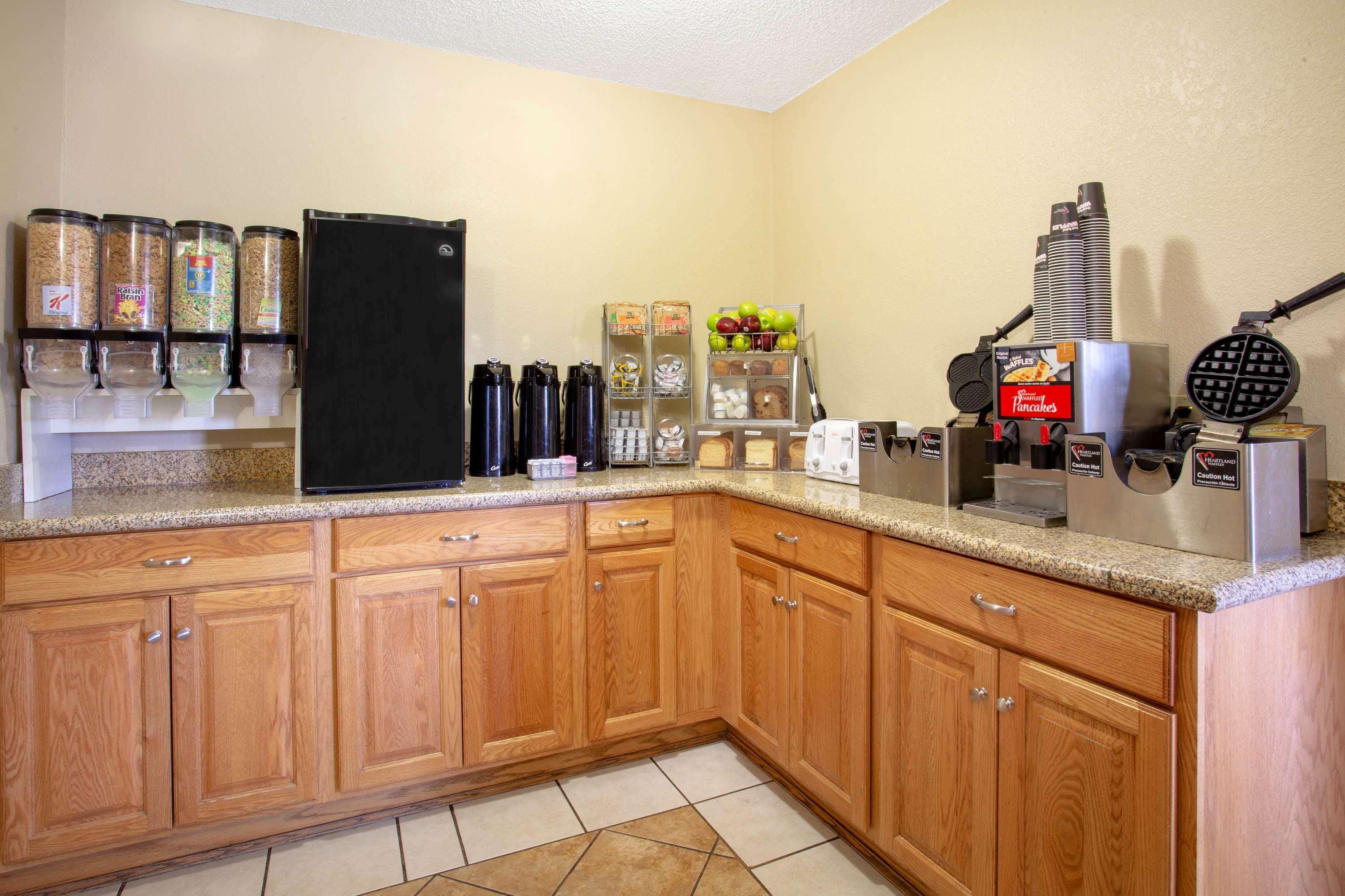 ซูเปอร์ 8 บาย วินด์แฮม ลูวิสตัน ออเบิร์น แอเรีย Hotel Lewistown ภายนอก รูปภาพ